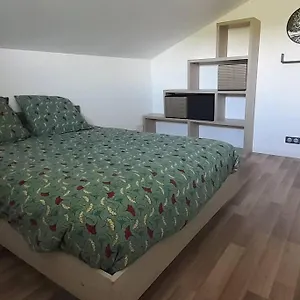 appartement-60m-clonas-vareze.hotels-rhonealpes.com/